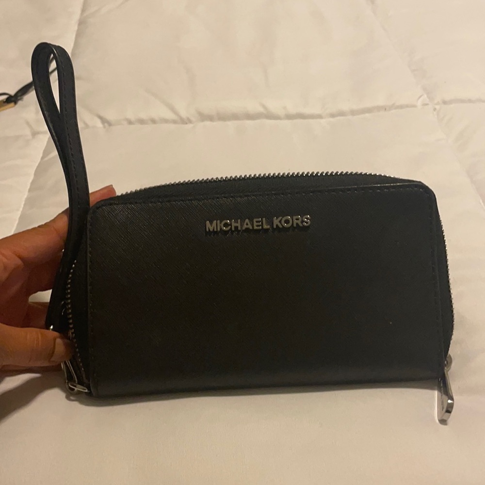 Dm me before u post tomorrow!